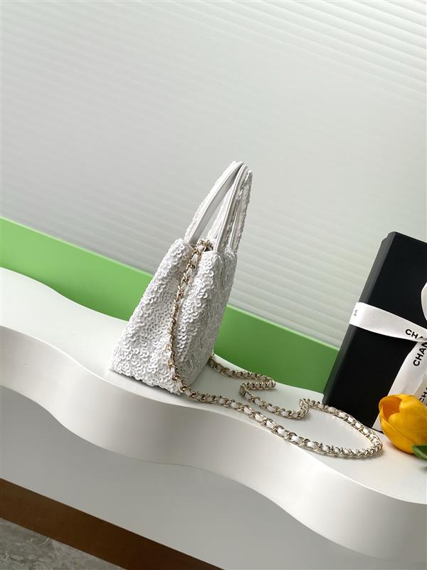 2026127215020797 720